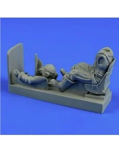 R.A.F. pilot with seat for Spitfire, 1/32 - Aerobonus 320.059