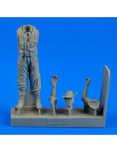Royal Australian Air Force Fighter Pilot, 1/32 - Aerobonus 320.071