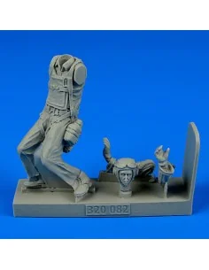 U.S. Marines Pilot WWII-Pacific theatre, 1/32 - Aerobonus 320.082