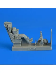 US Navy Fighter Pilot with ejection seat, 1/32 - Aerobonus 320.096