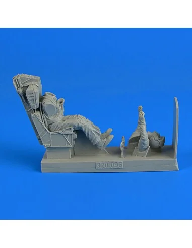 US Navy Fighter Pilot with ejection seat, 1/32 - Aerobonus 320.096