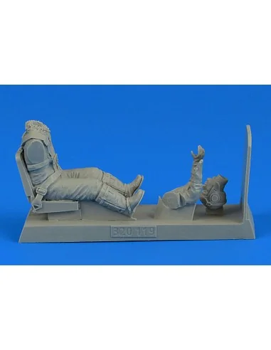 German Luftwaffe Pilot w.seat for Me262A for Trum/Rev/Has, 1/32 - A...