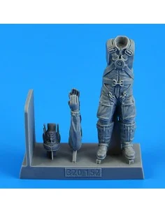 Luftwaffe WWII Pilot with a parachute, 1/32 - Aerobonus 320.152