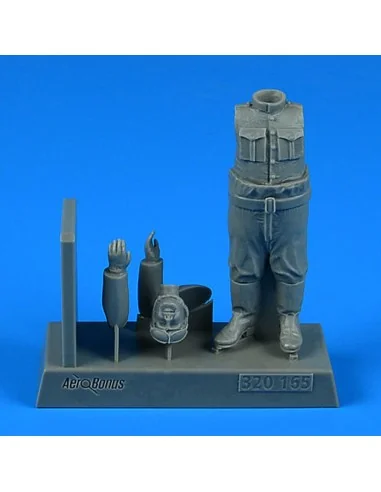 German or Austro-Hungarian WWI Pilot, 1/32 - Aerobonus 320.165