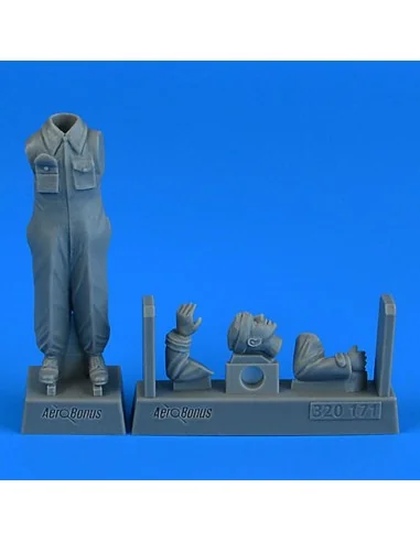 German Luftwaffe WWI Mechanic, 1/32 - Aerobonus 320.171