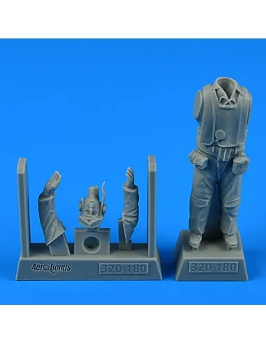 US Marine Corps WWII Pilot, 1/32 - Aerobonus 320.180