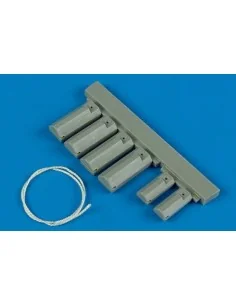 U.S.A.F. wheel chock with nylon thread, 1/32 - Wheelliant 132.013