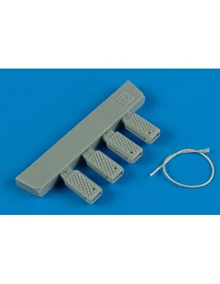 US. Navy poly. wheel chock w/nyl.thread, 1/48 - Wheelliant 148.002