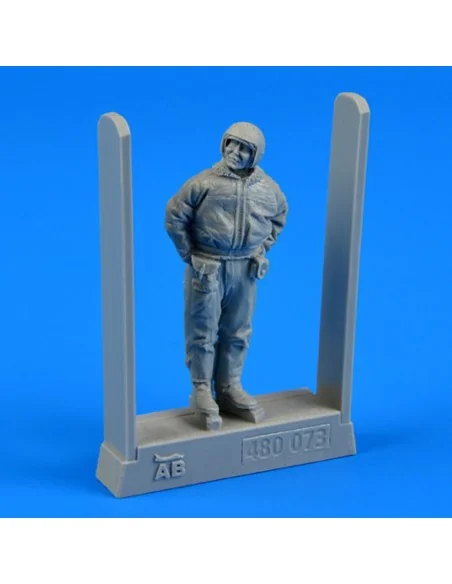 Soviet air force fighter pilot-winter su, 1/48 - Aerobonus 480.073
