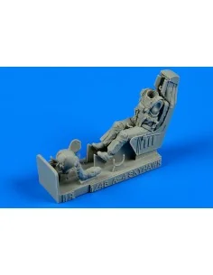 US Navy fighter pilot with ej.seat f A4A, 1/48 - Aerobonus 480.078