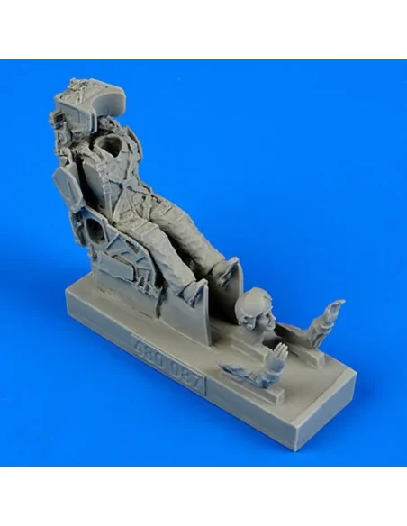Russian pilot w.KS-4 ejection seat f.Su7, 1/48 - Aerobonus 480.087