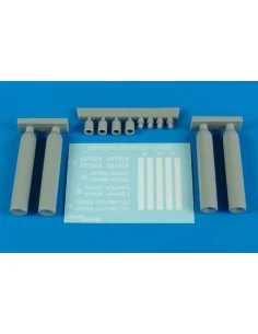 Compressed gas bottles - oxygen, 1/48 - Aerobonus 480.098