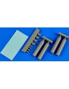 Compressed gas bottles -helium, 1/48 - Aerobonus 480.100