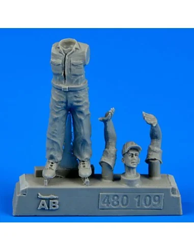 U.S.Army aircraft mechanic WWII-Pacific, 1/48 - Aerobonus 480.109
