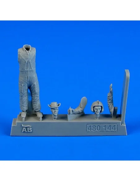 US Army Helicopter Pilot-Vietnam War1960 -1975, 1/48 - Aerobonus 48...