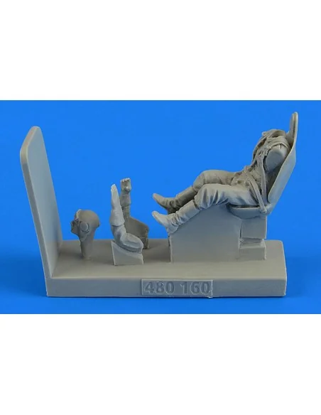 Soviet Fighter Pilot w. seat for I-153, 1/48 - Aerobonus 480.160