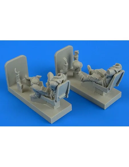 German Luftwaffe Pilot & Operator with seats f.Me-262B-1A/U1, 1/48 ...