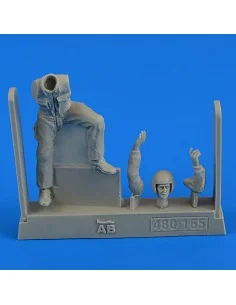 Warshaw Pact Aircraft Mechanic-part 1, 1/48 - Aerobonus 480.165