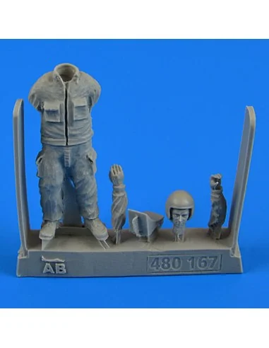 Warshaw Pact Aircraft Mechanic-part 3, 1/48 - Aerobonus 480.167