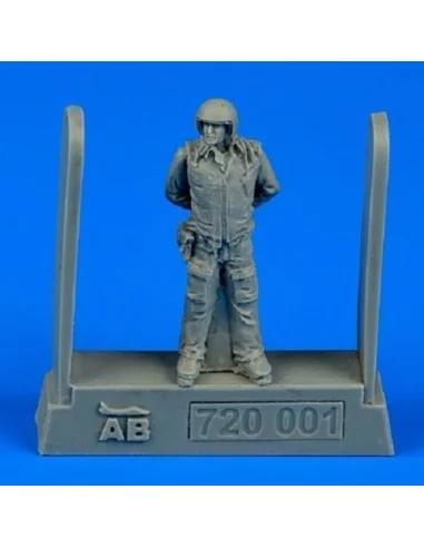 Soviet air force fighter pilot, 1/72 - Aerobonus 720.001