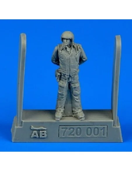 Soviet air force fighter pilot, 1/72 - Aerobonus 720.001