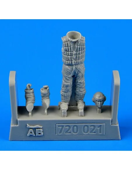 Germa Luffwaffe Pilot WWII with life jac, 1/72 - Aerobonus 720.021