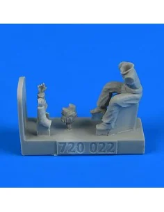 WWII RAF Tractor Driver, 1/72 - Aerobonus 720.024