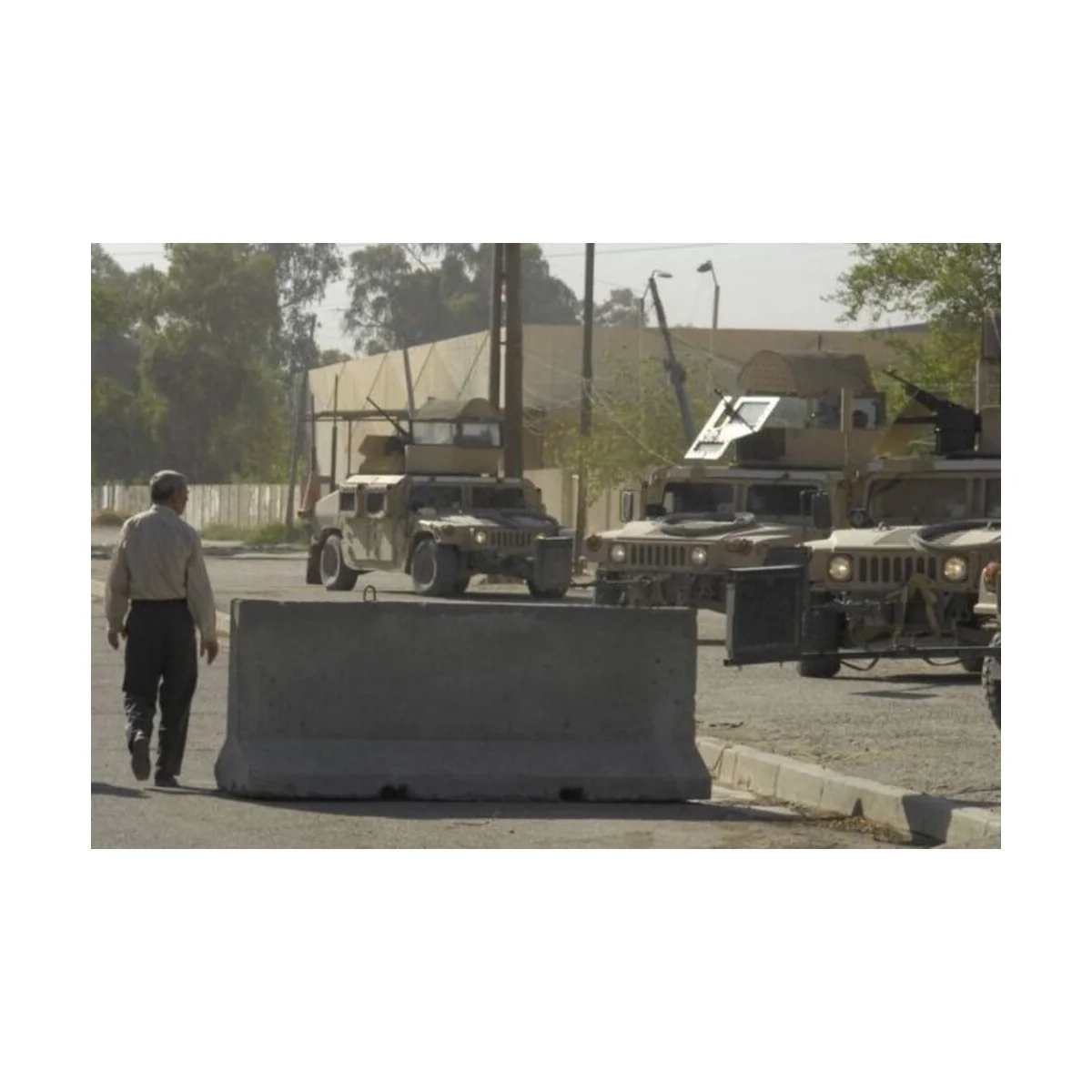 Modern concrete road barriers, 1/87 - Hauler HLR87136