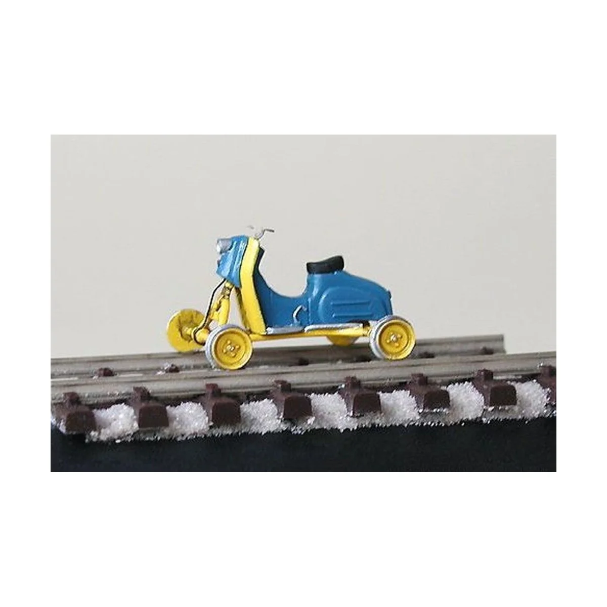 Simson KR 50-railway motocycle, 1/87 - Hauler HLR87166 Simson KR 50-railway motocycle, 1/87 - Hauler HLR87166