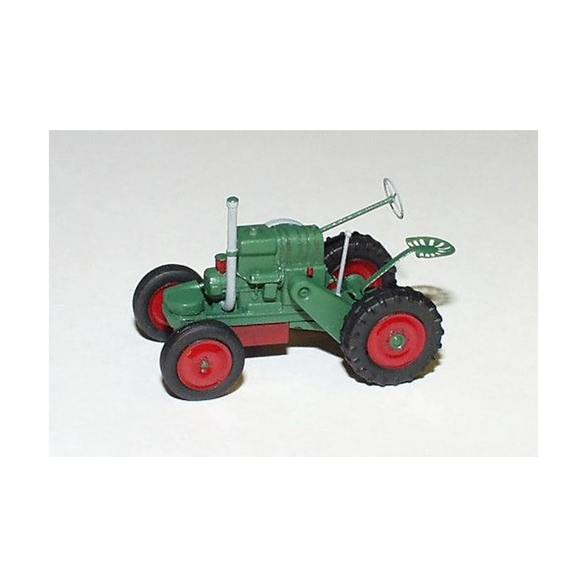 Svoboda DK 10 tractor, 1/87 - Hauler HLR87168 Svoboda DK 10 tractor, 1/87 - Hauler HLR87168