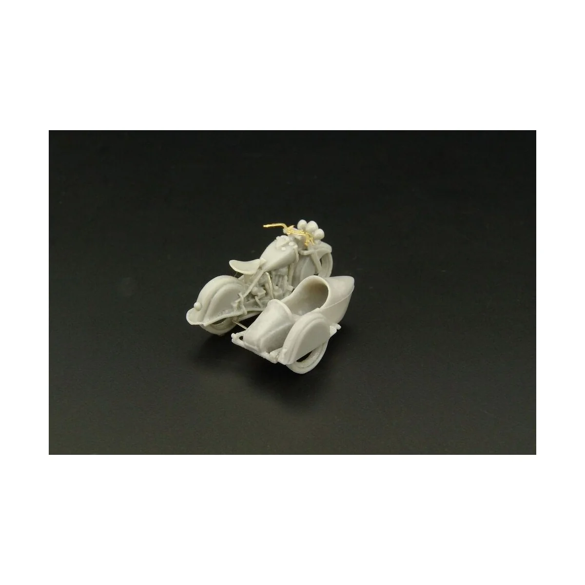 Indian CHIEF with sidecar 1940-53, 1/87 - Hauler HLR87188 Indian CHIEF with sidecar 1940-53, 1/87 - Hauler HLR87188