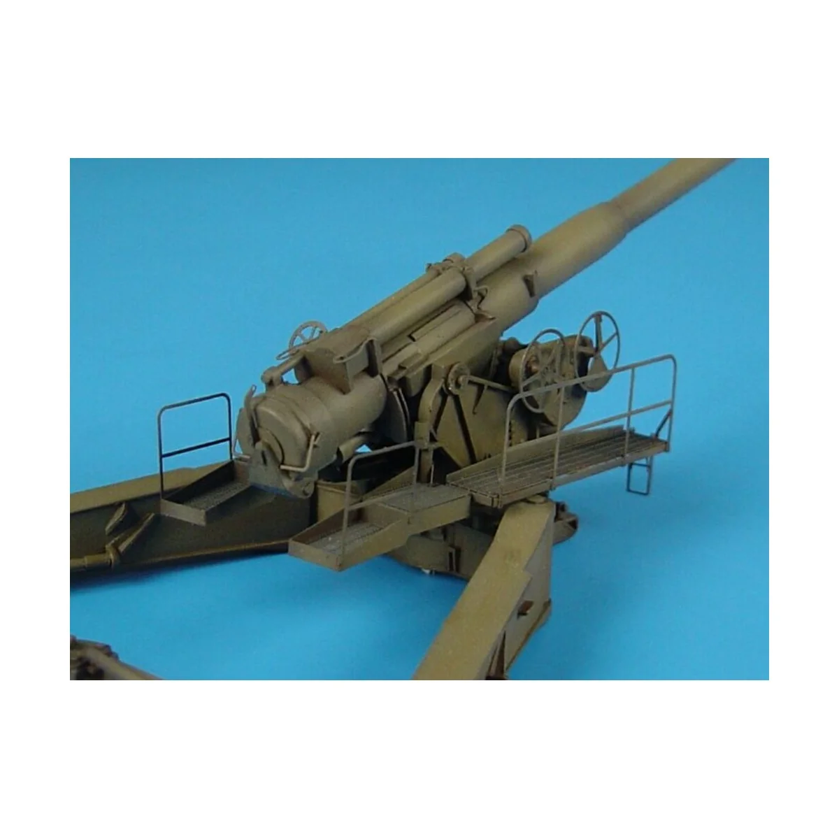 M1 8inch gun IN FIRE POSITION, 1/72 - Hauler HLP72007