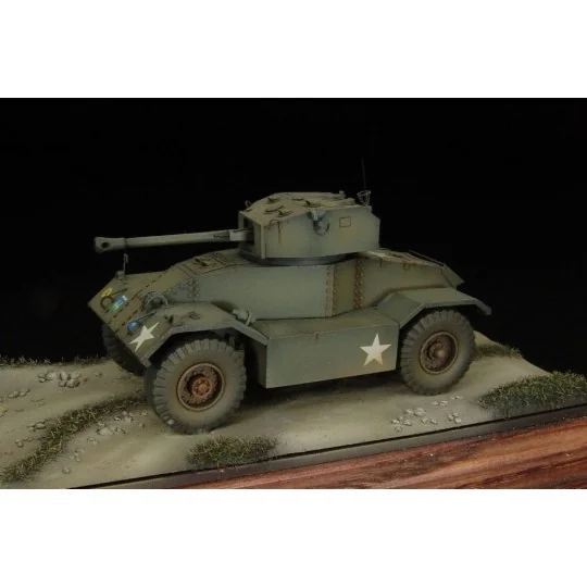 AEC Mk III armored vehicle, 1/72 - Hauler HLP72023