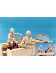 Sd.Kfz.11 3T Eastern Front Crew (1)/2Fig, 1/35 - Hobby Fan HF537