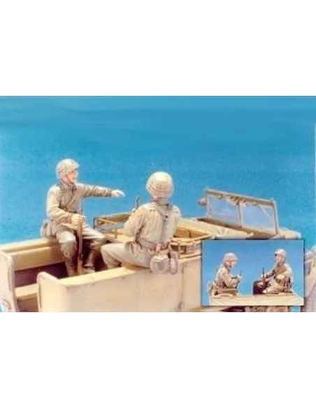 Sd.Kfz.11 3T Eastern Front Crew (1)/2Fig, 1/35 - Hobby Fan HF537