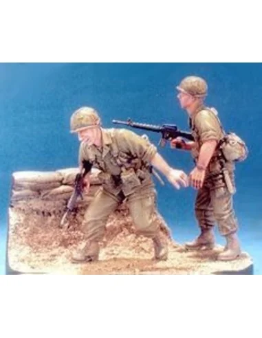 101 Airborne 1965-1966- 2 Figures w/Base, 1/35 - Hobby Fan HF539