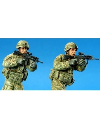 U.S. Stryker Brigade OIF ACU crew II, 1/35 - Hobby Fan HF702