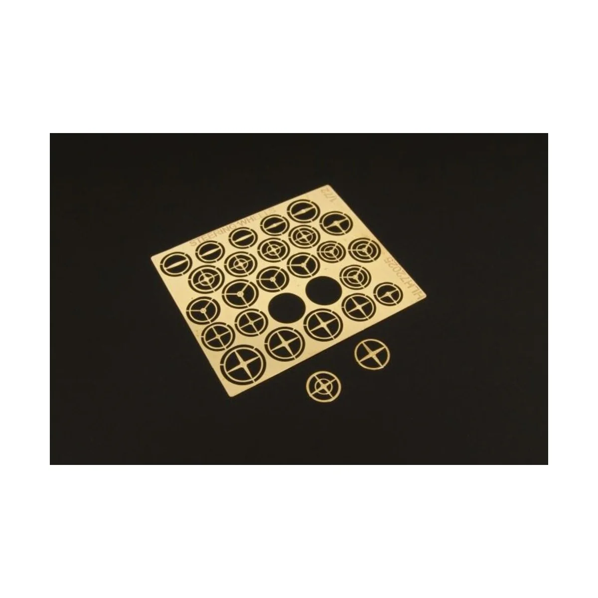 Steering wheels, 1/72 - Hauler HLH72025
