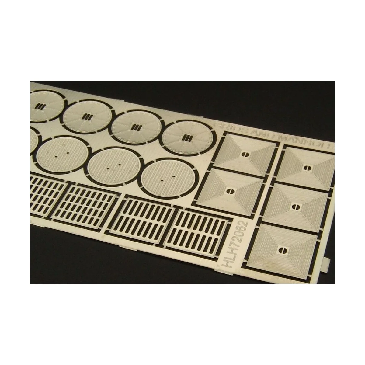 Grills and manholes, 1/72 - Hauler HLH72062