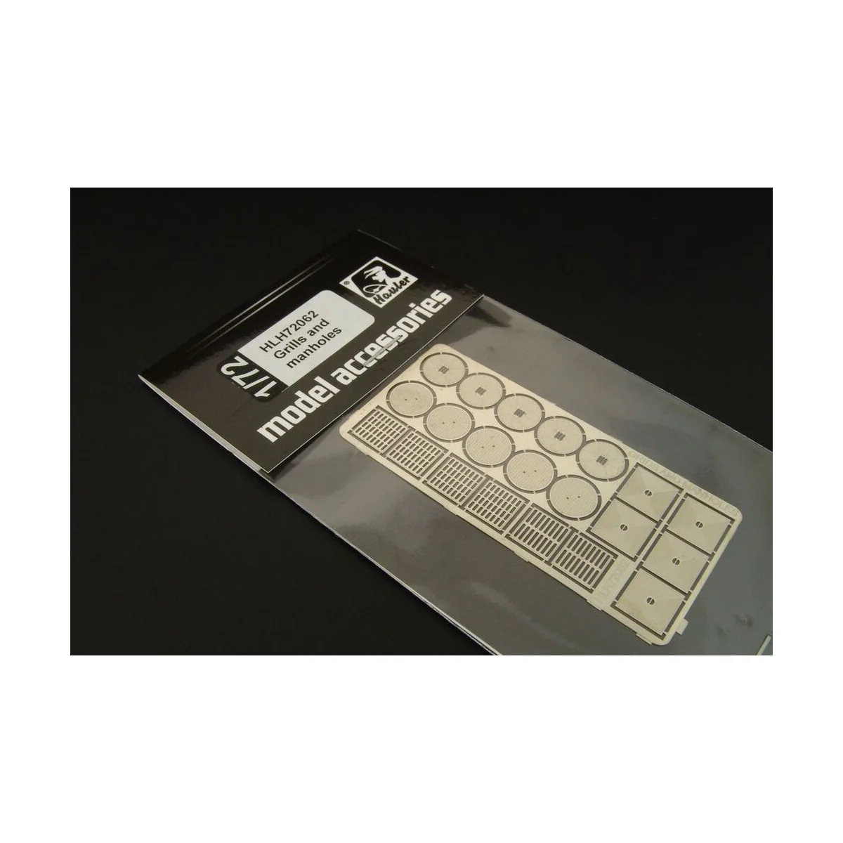 Grills and manholes - Hauler HLH72062