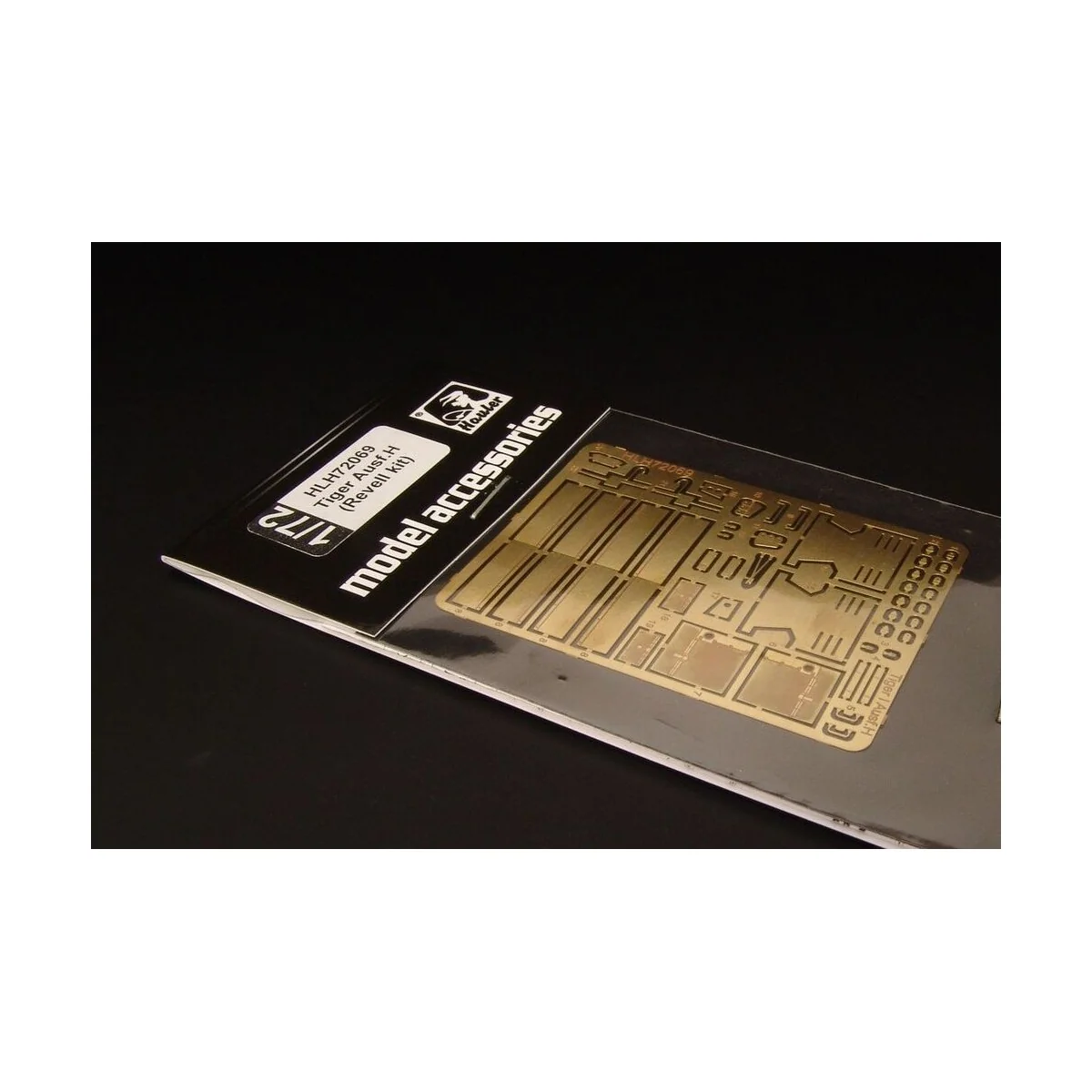 Tiger Ausf H (Revell kit), 1/72 - Hauler HLH72069