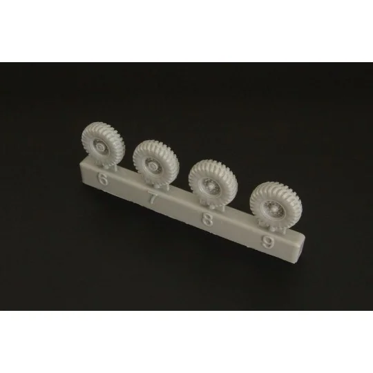 AEC Wheels (Dorchester, Matador), 1/72 - Hauler HLH72081