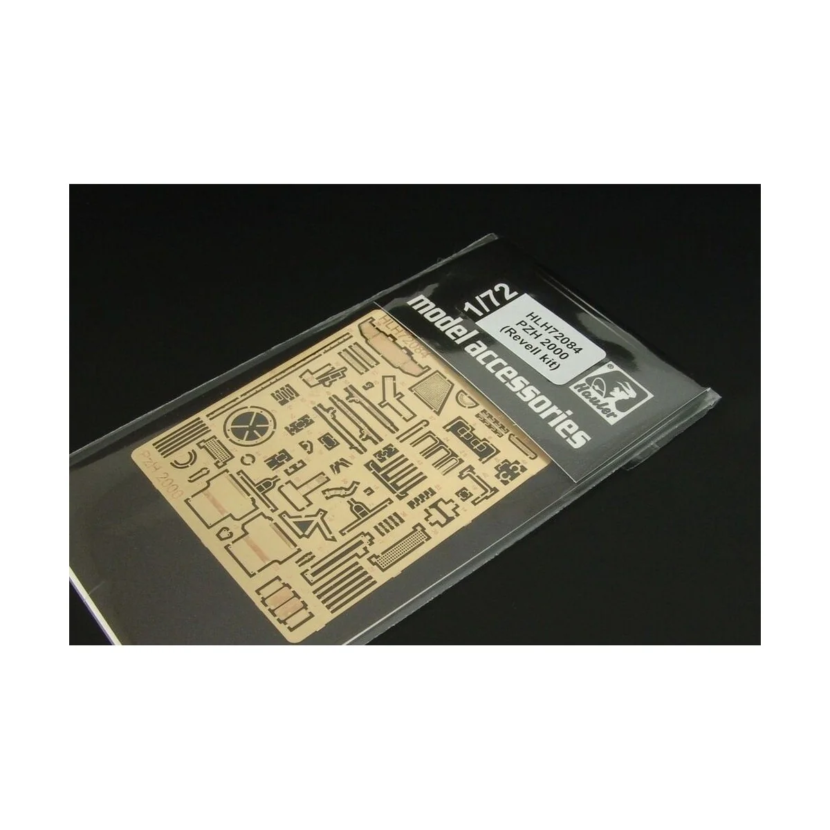 PZH 2000 (Revell kit) - Hauler HLH72084