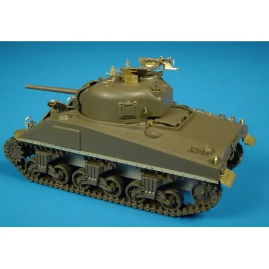 SHERMAN M4, 1/48 - Hauler HLX48001