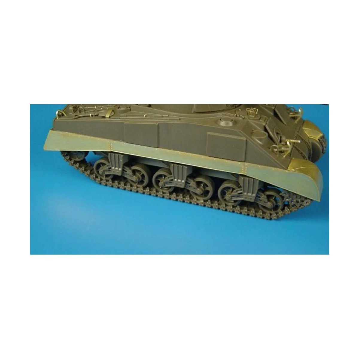 SHERMAN M4-fenders, 1/48 - Hauler HLX48002