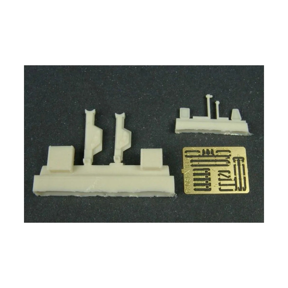 GERMAN tank jacks, 1/48 - Hauler HLX48024