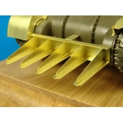 Rhinoceros hedgerow cutter, 1/48 - Hauler HLX48027