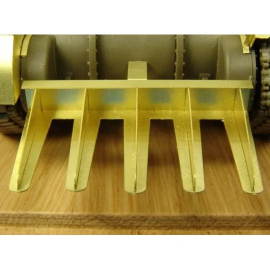 Rhinoceros hedgerow cutter, 1/48 - Hauler HLX48027