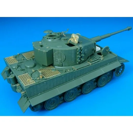 TIGER I LATE-SKYBOW, 1/48 - Hauler HLX48030