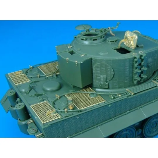 TIGER I LATE-SKYBOW, 1/48 - Hauler HLX48030